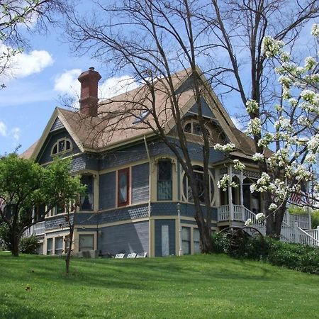 Robin'S Nest Bed & Breakfast San Andreas Exterior photo