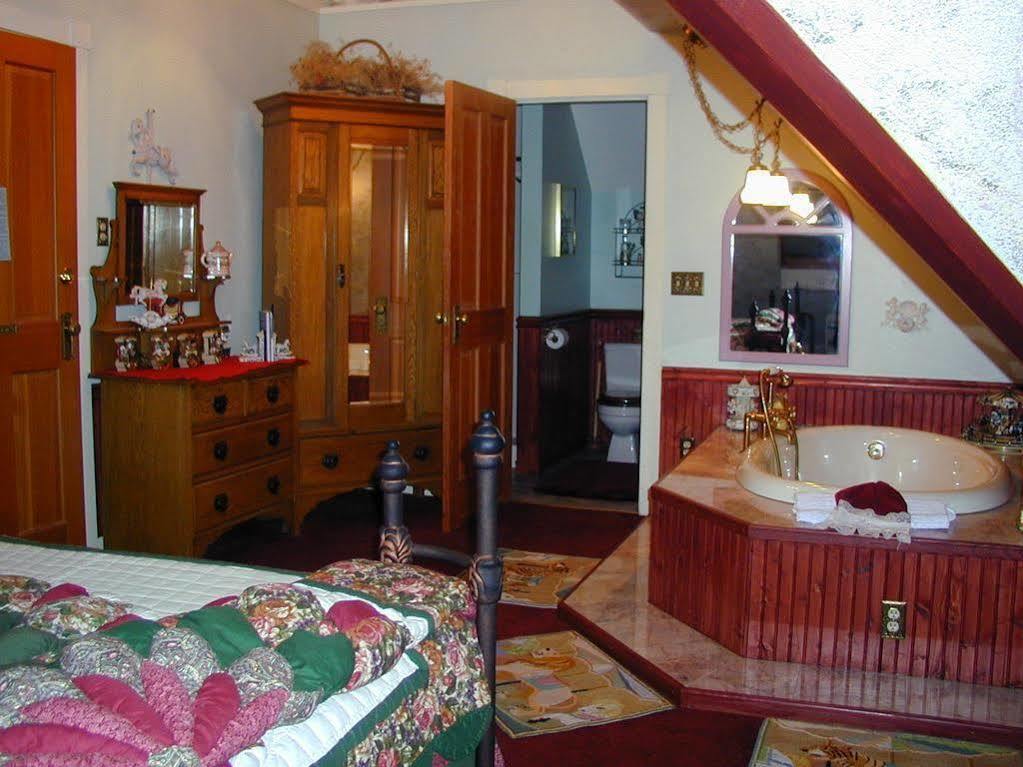 Robin'S Nest Bed & Breakfast San Andreas Exterior photo